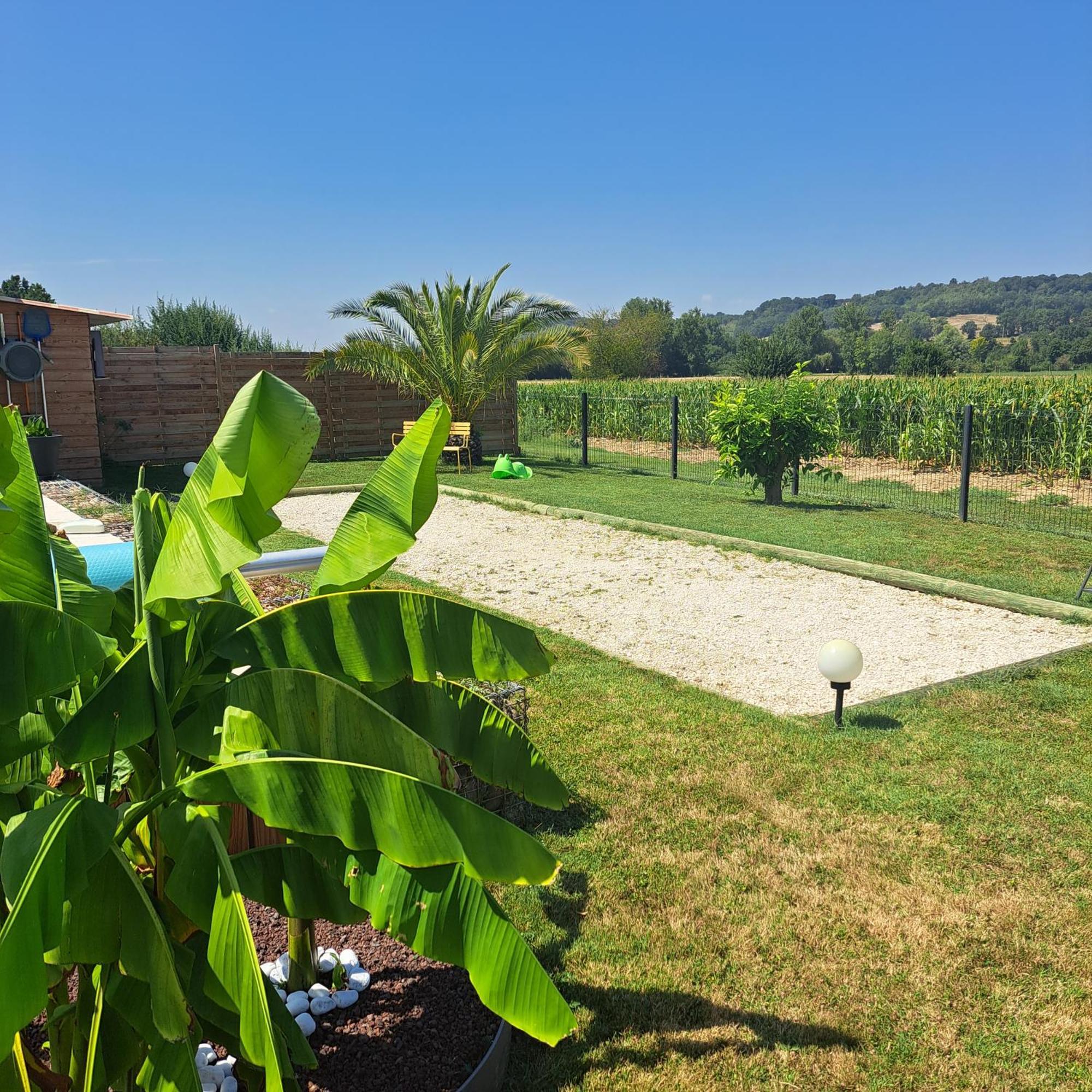 Vila Le Domaine Vesque Saint-Pierre-de-Clairac Exteriér fotografie