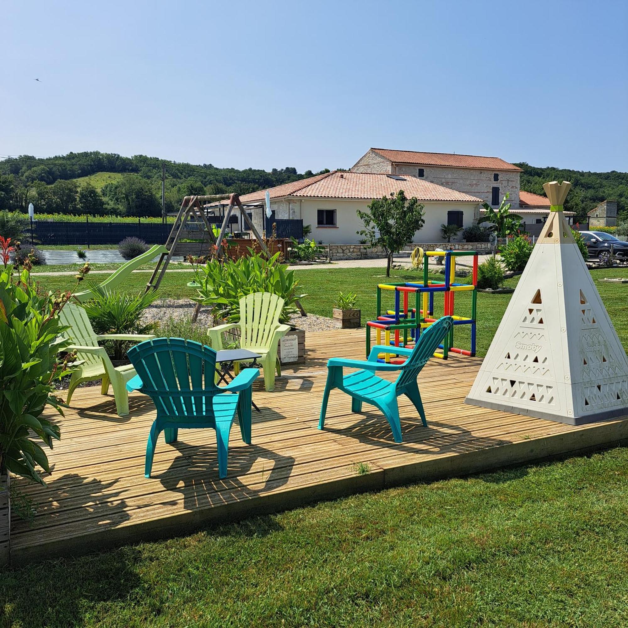 Vila Le Domaine Vesque Saint-Pierre-de-Clairac Exteriér fotografie